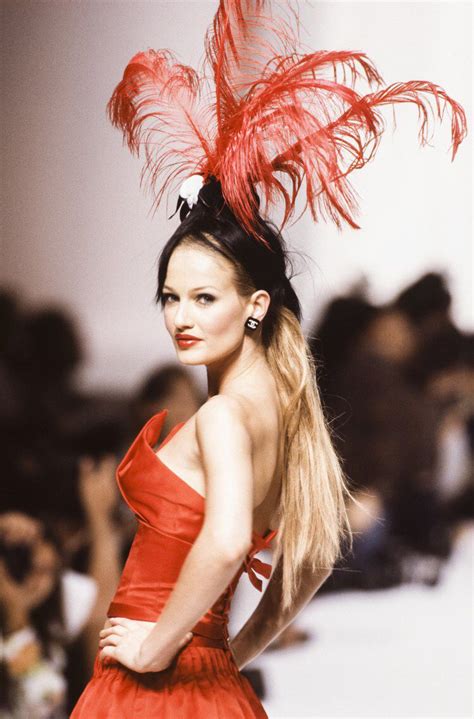 chanel by karl lagerfeld carnegie hall fashion show 1990